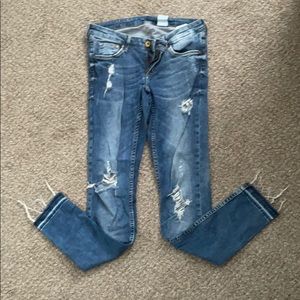 Juniors distressed jeans